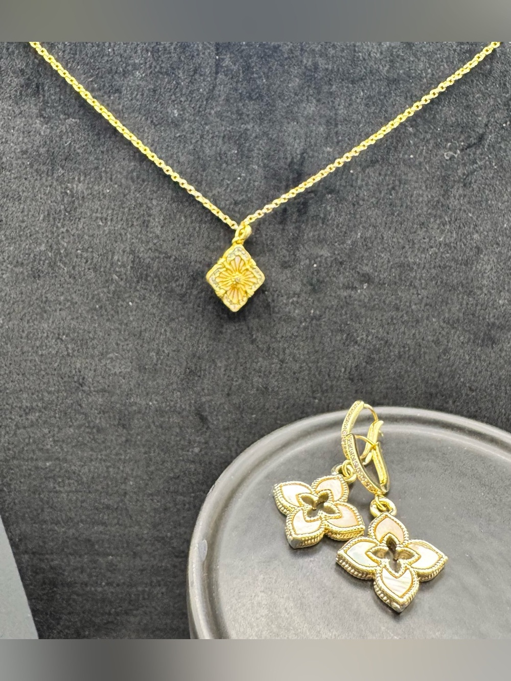 Gold Tone Flower Pendant Necklace /Drop Earrings with Iridescent Petals